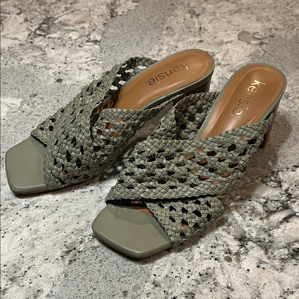 Kensie Women's Green Woven Block Heels 6 - Picture 9 of 9